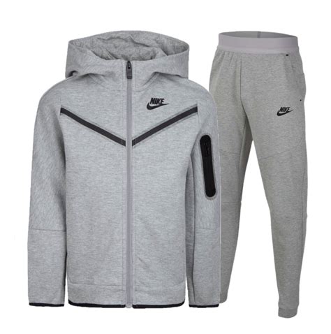 nike tech fleece trainingspak junior grijs|Nike tech youth fleece.